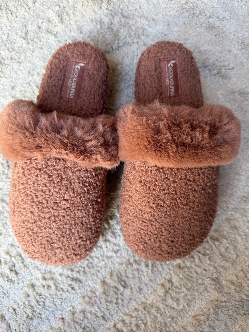 Koolaburra by UUG Plush Slide Slippers in Rust brown fur soft stylish